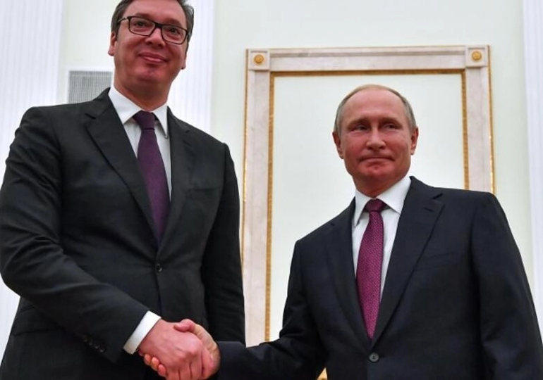 La Serbie et la Russie s’engagent à renforcer leur coopération après un accueil « fraternel » et chaleureux