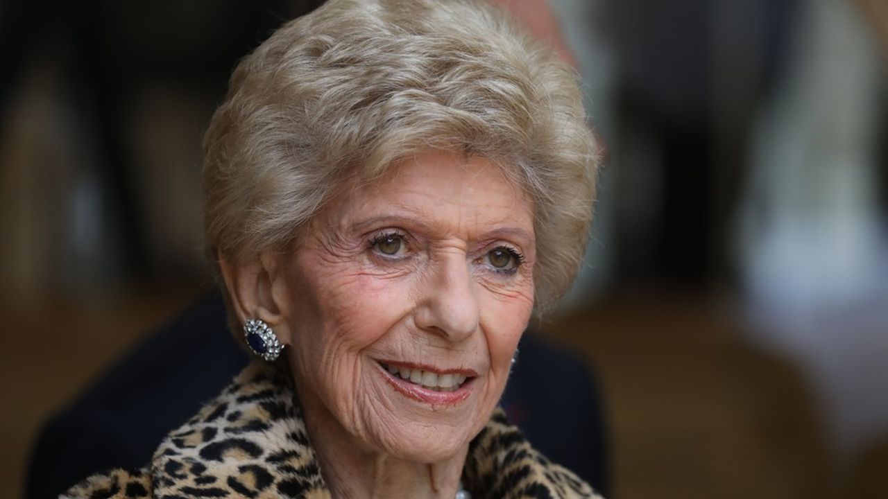 Hélène Carrère d&rsquo;Encausse, historienne et « Immortelle », est décédée ce samedi 05 août 2023, à Paris, à l&rsquo;âge de 94 ans. Grande spécialiste de la Russie, première femme élue « Secrétaire perpétuel de l&rsquo;Académie Française », fonction qu&rsquo;elle occupait depuis 1999.