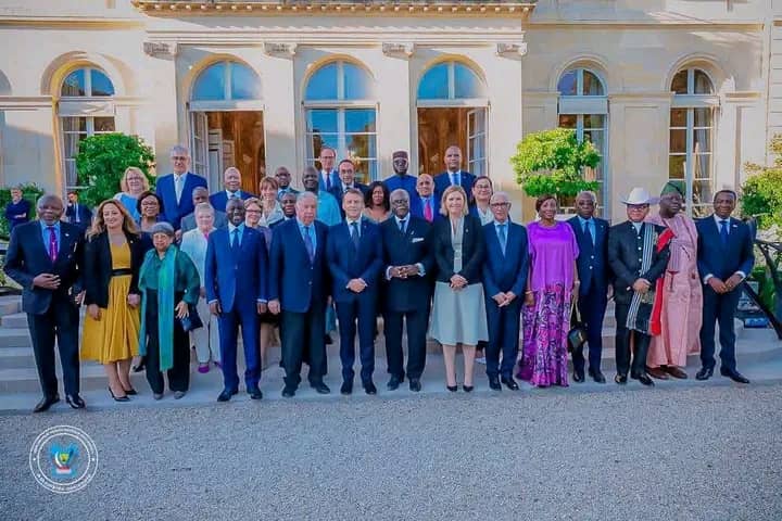Rencontre entre Emmanuel Macron, la présidente de l'Assemblée nationale et les parlementaires de l'APF - le 11 juillet 2025 ©Côte d'Ivoire.