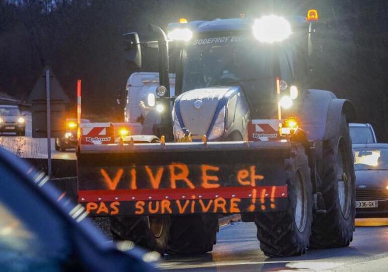 Pourquoi les agriculteurs français se mobilisent contre le gouvernement ? 