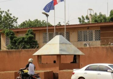 Niger : Macron annonce le retour prochain de l'ambassadeur