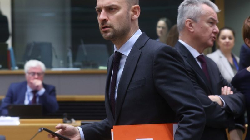 Jean-Noël Barrot, ministre français des Affaires étrangères, participe au Conseil des affaires étrangères au siège de l'UE à Bruxelles, Belgique, 27 janvier 2025. ©OLIVIER HOSLET/EPA-EFE