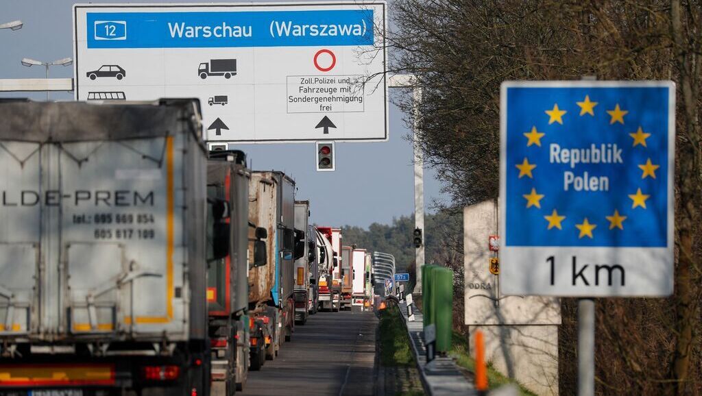 Effet domino en Europe centrale : les pays réintroduisent des contrôles aux frontières