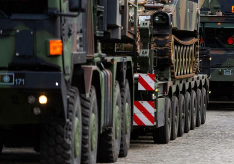 L’armée américaine traverse les Pays-Bas pour rejoindre l’Europe de l’Est