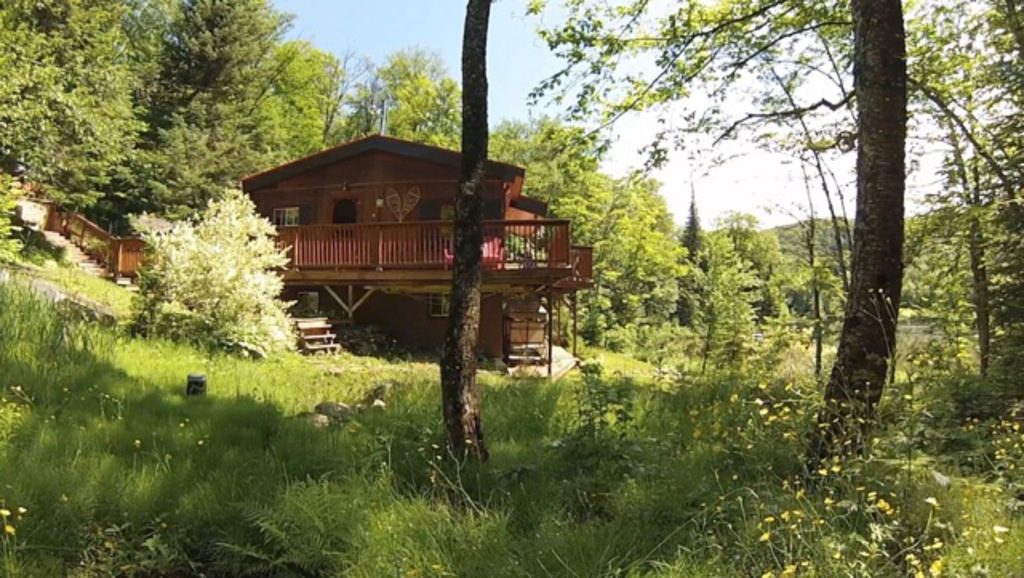 L’invite au chalet : Mythe, nature et amitié au Québec