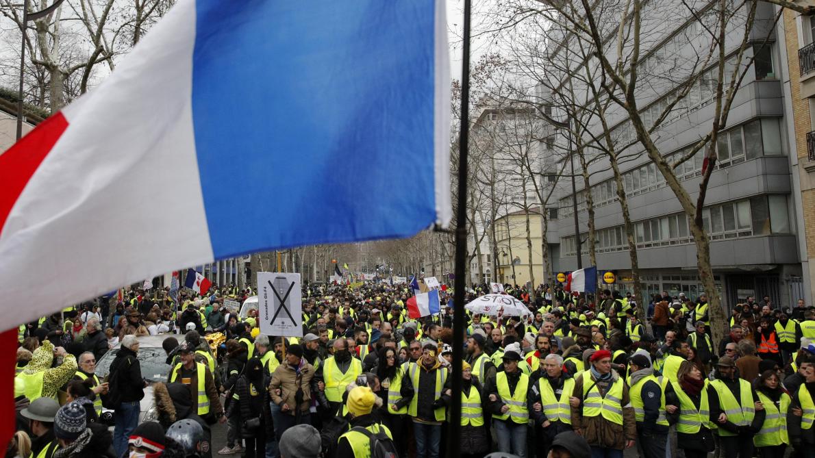 Les gilets jaunes ont marché contre les violences policières – Heurts à Paris et Bordeaux