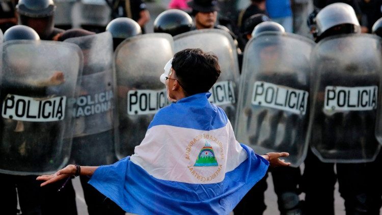Nicaragua, Ortega s’accroche au pouvoir malgré les prières.