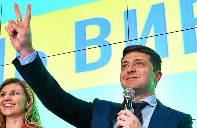 Un tiers des Ukrainiens ont voté pour un comédien qui joue le rôle d’un Président.