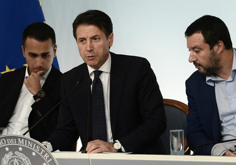 L'italie s'enfonce dans la crise.. Après l'économie, le gouvernement s'apprête à chuter, à cause du TGV