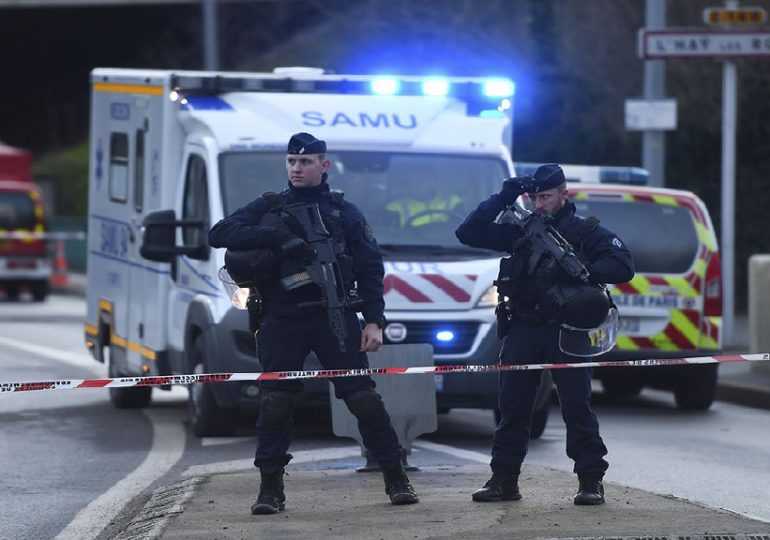 Villejuif : 2 morts, dont l'assaillant, et deux blessés
