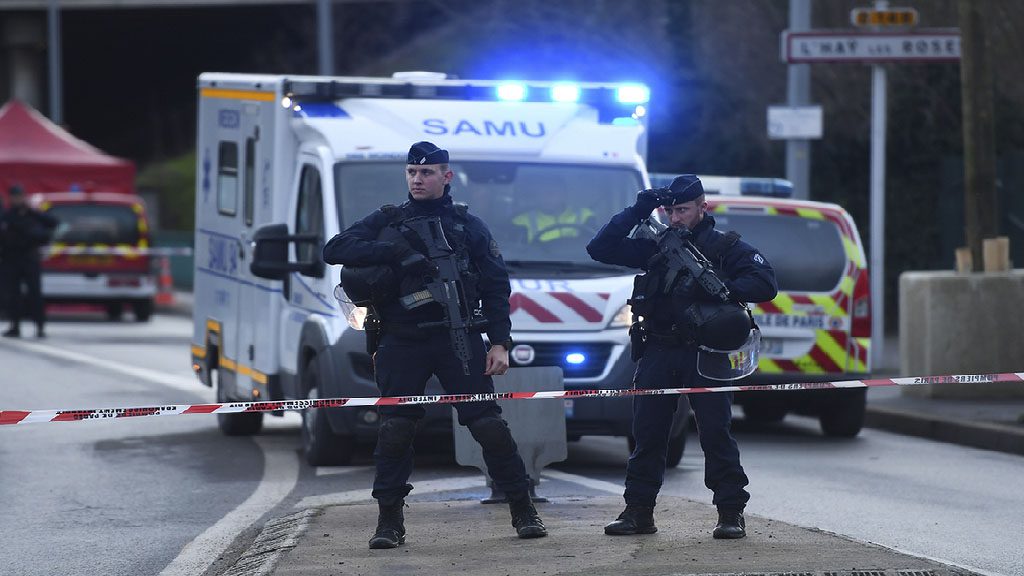 Villejuif : 2 morts, dont l&rsquo;assaillant, et deux blessés