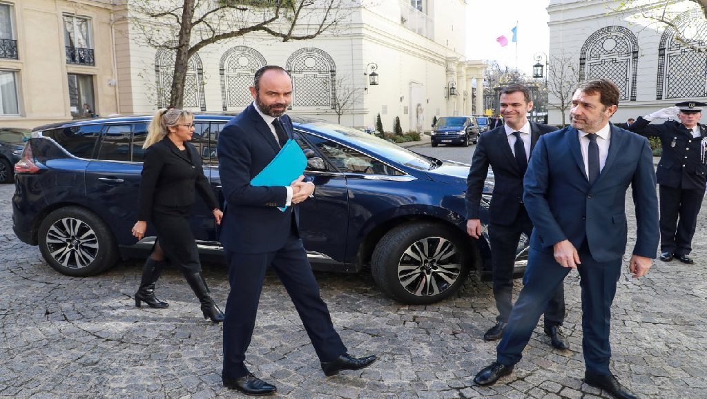 France : traitement en 25 ordonnances !