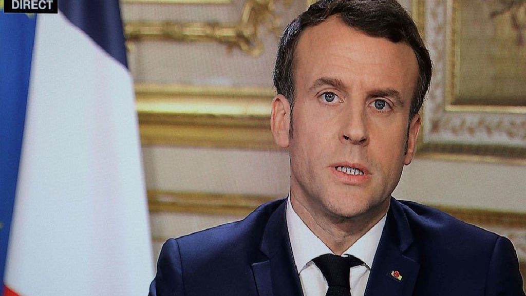 Allocution d’Emmanuel Macron : maintien des élections municipales, fermetures des établissements scolaires et soutien à l’économie