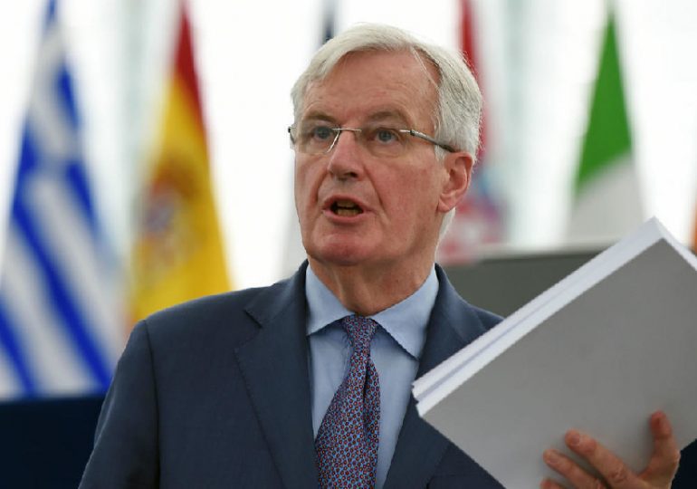 Michel Barnier présente un « ambitieux » projet d’accord post-Brexit