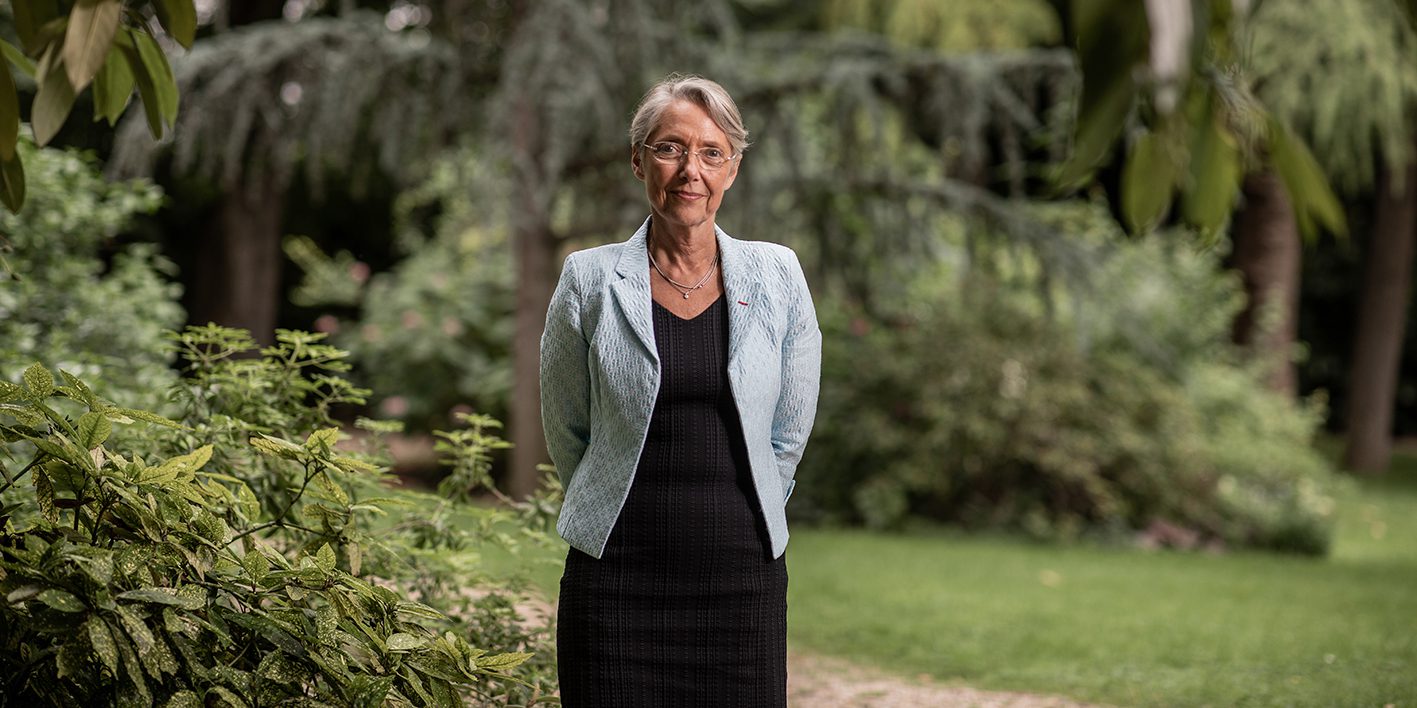 « Je suis favorable à tout ce qui peut permettre de mieux réprimer les atteintes à l&rsquo;environnement. La proposition, on va le regarder attentivement, en plus ils demandent un référendum, ça permettra aussi aux Français de se prononcer », a réagi ce lundi Élisabeth Borne, invitée de BFMTV-RMC, sur le point précis de le délit d&rsquo;écocide proposé par la convention citoyenne ce dimanche.