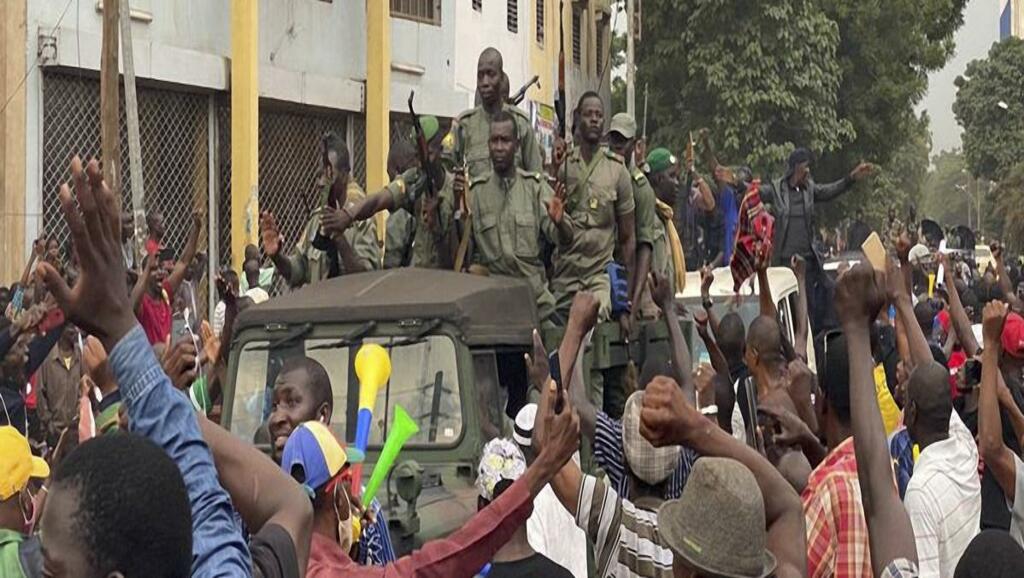 Coup d’État au Mali : extraits de l’allocution des militaires – Podcast vidéo