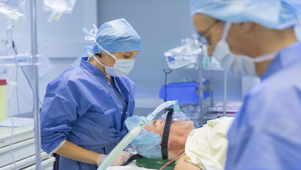 La France augmente son nombre de soignants