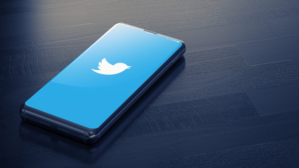 Joachim Son-Forget, serial-twitter