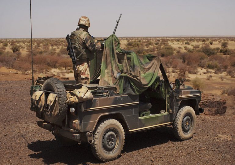 Mali : deux militaires français tués en opération - Podcast Video