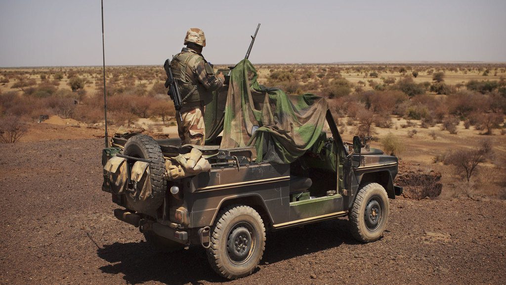 Mali : deux militaires français tués en opération – Podcast Video