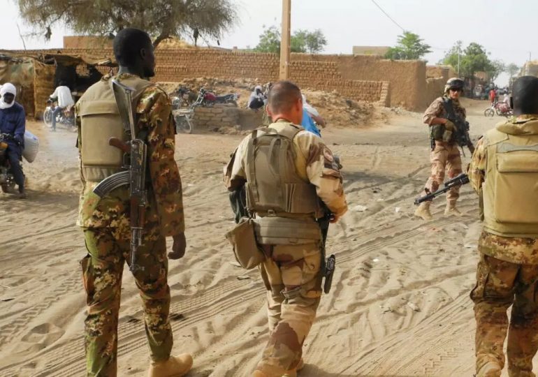 Mali : un civil tué par un soldat français