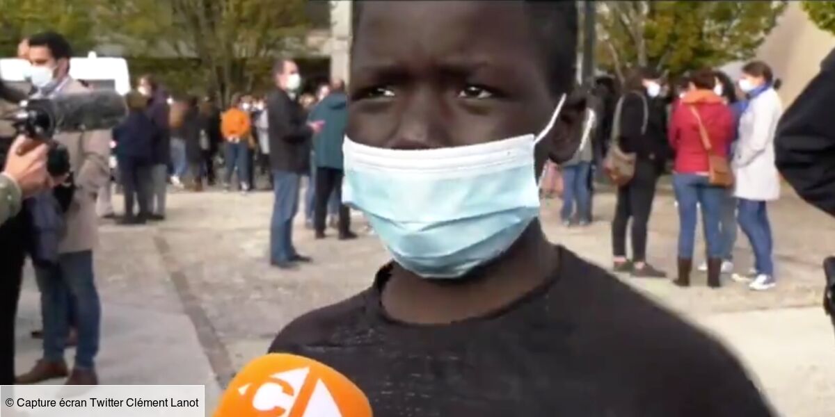 « Je trouve qu’il faut pas leur donner ça. Je trouve qu’ils méritent pas ça. (…) Il faut au contraire continuer à apprendre, pas qu’ils gagnent. (…) Sinon les terroristes, eux, ils vont gagner! Ils vont dire ‘voilà, on les a tués, et maintenant ils apprennent plus, ils veulent plus revenir’. Non au contraire, il faut continuer à venir, faut pas lâcher » Témoignage d’un élève du collège de Samuel Paty