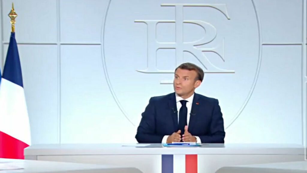 Macron annonce un couvre-feux et une batterie de mesures
