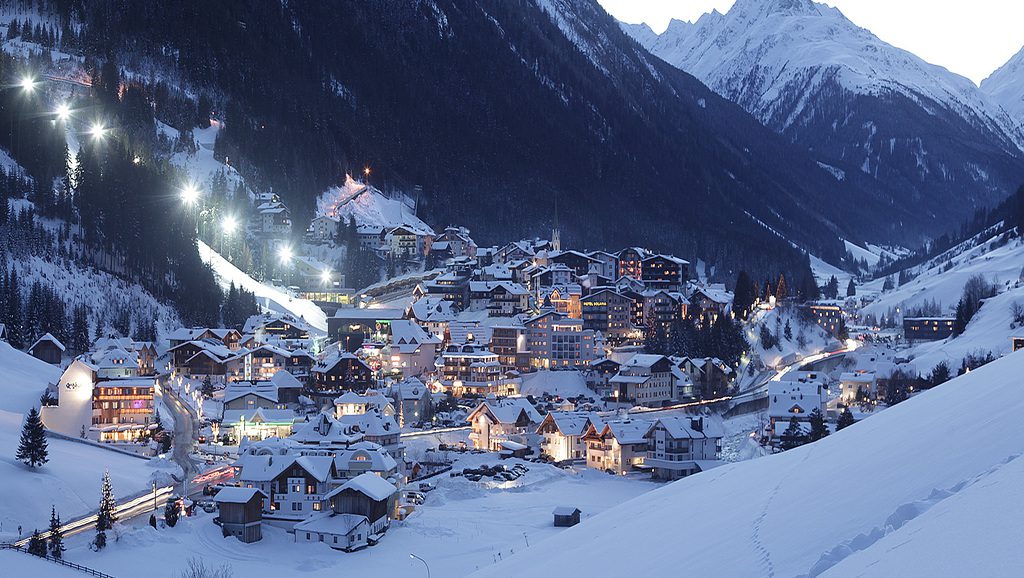Avalanche de critiques sur la gestion du foyer épidémique à Ischgl