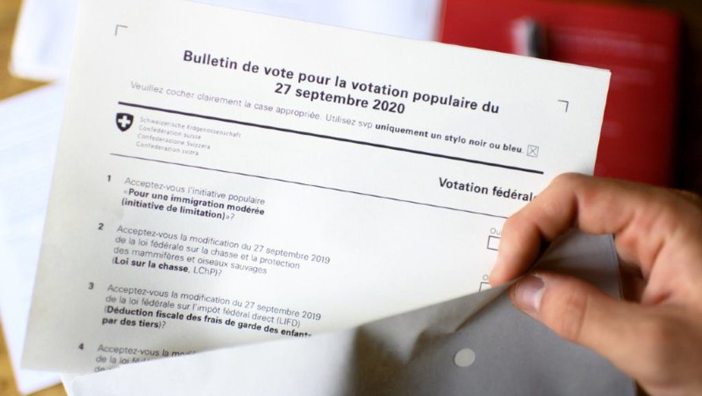 La Suisse hésite à laver plus blanc