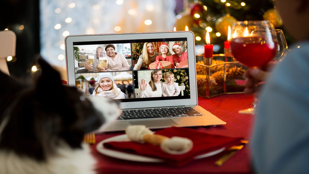 Comment garder le contact avec ses proches à Noël ?