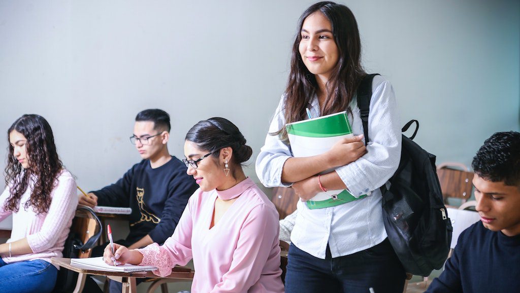 Étudier à l’étranger : comment apprendre la langue locale rapidement ?