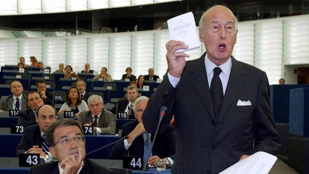 Valéry Giscard d’Estaing, désormais «Loin du bruit du monde»