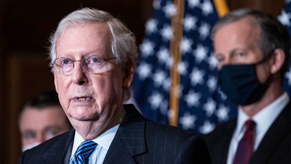 Etats-Unis : Donald Trump lâché par Mitch McConnell