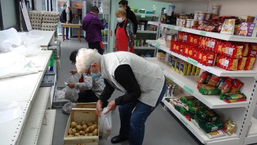 France : des fruits et légumes invendus récupérés pour les épiceries solidaires
