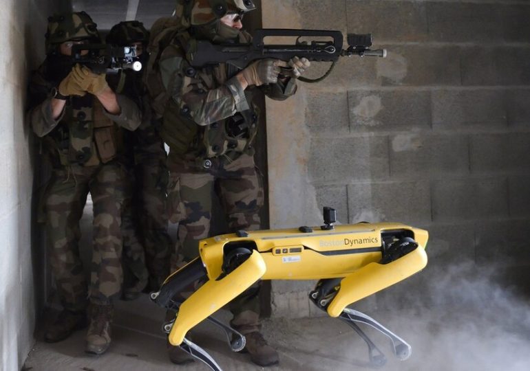 France : des robots en première ligne dans un exercice militaire