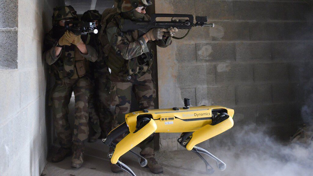 France : des robots en première ligne dans un exercice militaire