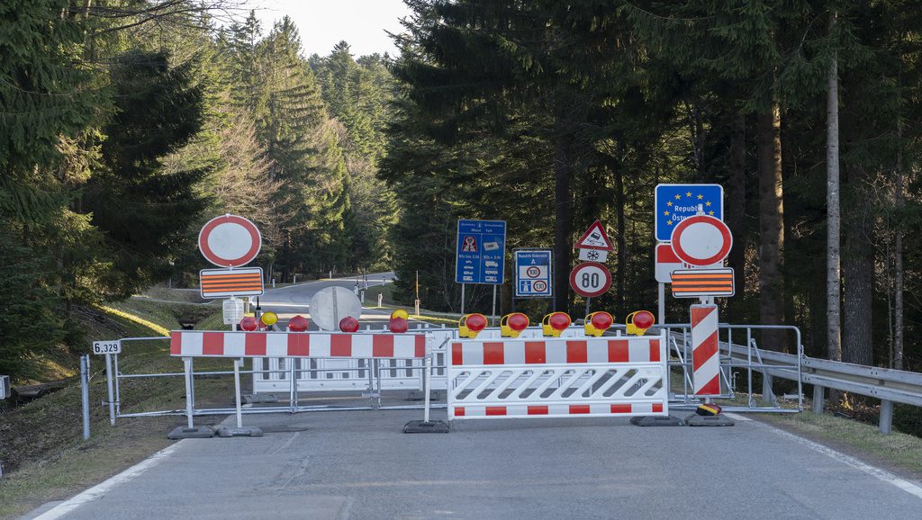 Covid-19 : le point sur les frontières dans le monde