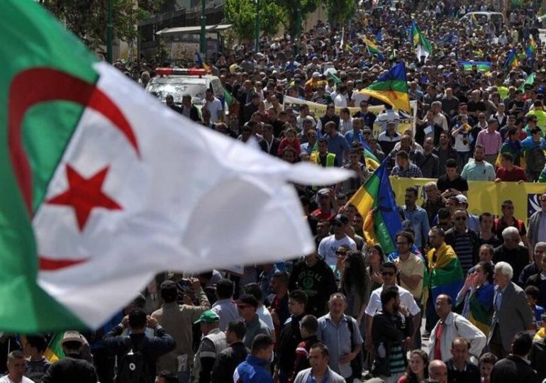 Vive l’Algérie libre !
