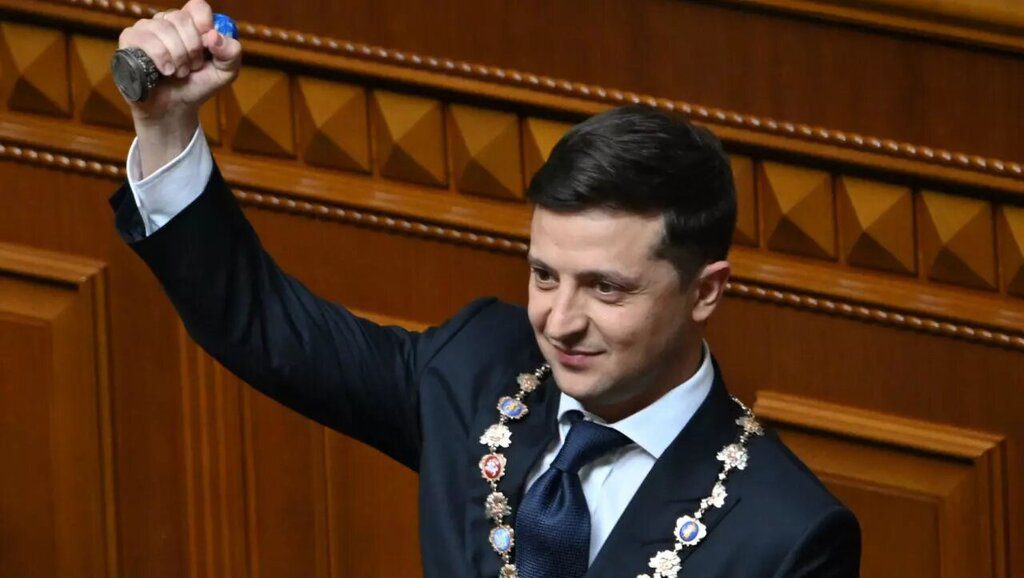 Alors que les troupes russes se rassemblent à sa frontière, l’Ukraine demande à rejoindre l’OTAN