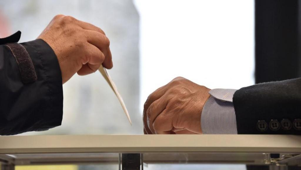 Lancement poussif de la campagne des Consulaires