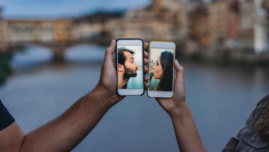 Les amoureux toujours à quai !