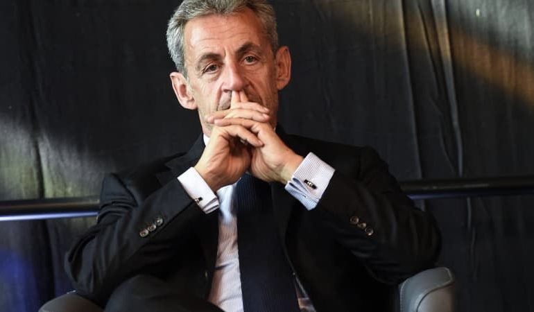 "Nicolas Sarkozy connaissait le montant du compte de campagne. Son expérience de candidat lui avait même permis de prévenir son équipe du risque de dépassement", a estimé le tribunal correctionnel. "Il a poursuivi la réalisation des meetings, engagé des dépenses et volontairement omis, en qualité de candidat, d’exercer un contrôle sur les dépenses."