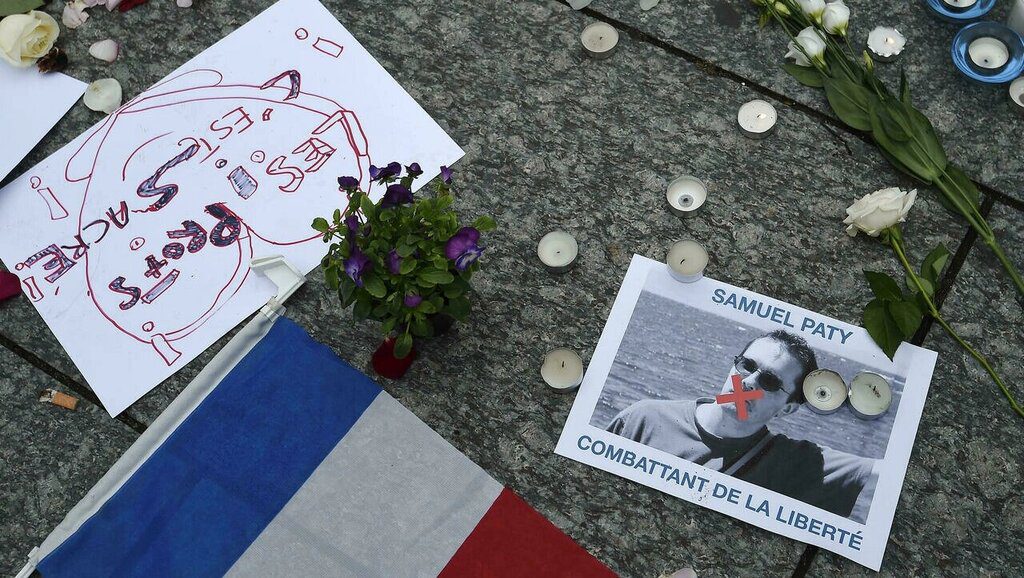 Hommage à Samuel Paty dans les réseaux scolaires à l&rsquo;étranger