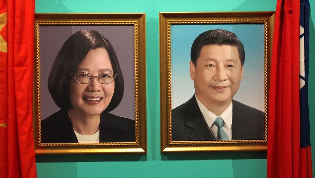 Chine : Xi Jinping promet une « réunification » pacifique avec Taïwan
