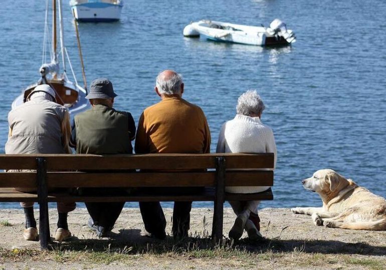 Face au vieillissement, les retraites sous pression en Europe