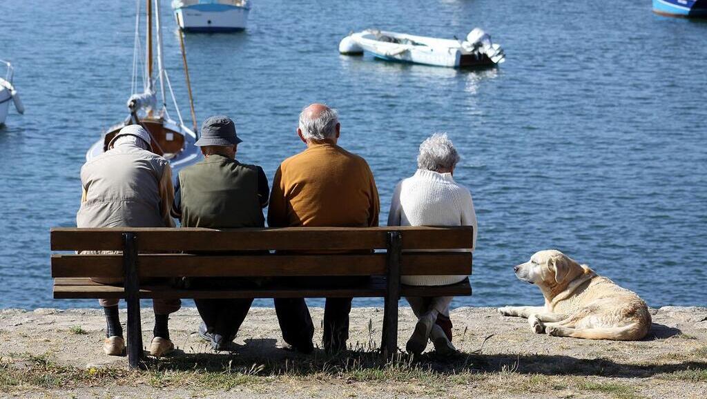 Face au vieillissement, les retraites sous pression en Europe