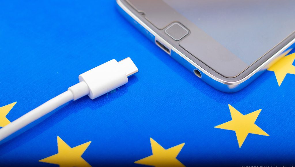 Europe : chargeur universel pour les smartphones