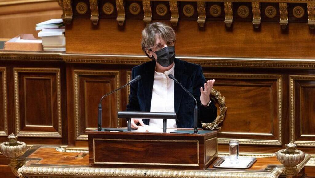 La proposition de loi pour l’éducation à l’étranger de Samantha Cazebonne
