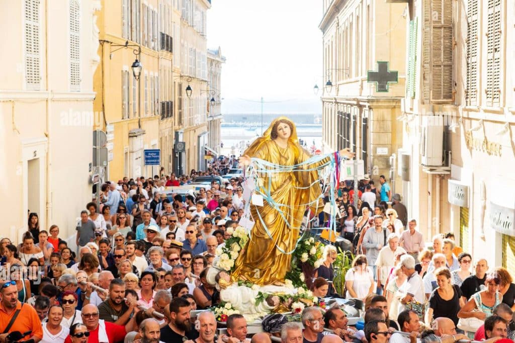 Procession mariale du 15 ao&ucirc;t &agrave; Marseille