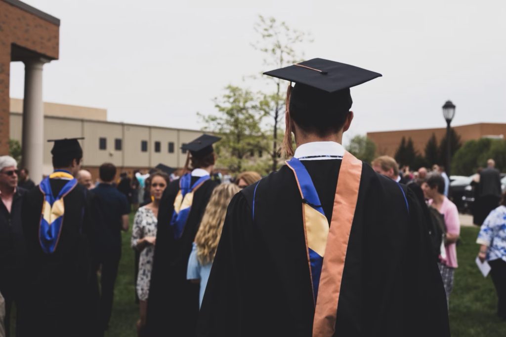 Les diplomés concernés par ces visas